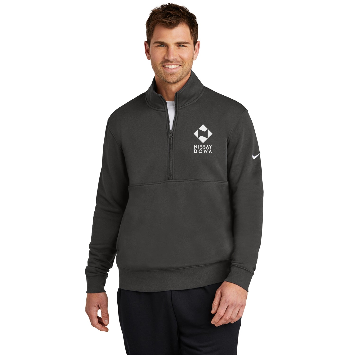 Nike Club Fleece Sleeve Swoosh 1/2Zip Embroidered